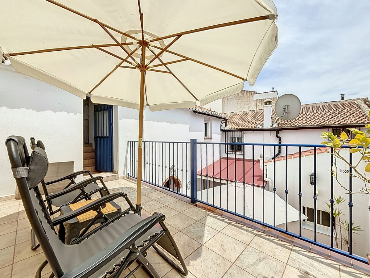 Se vende Pareada de 5 dormitorios en Costa Del Sol East, Málaga, España
