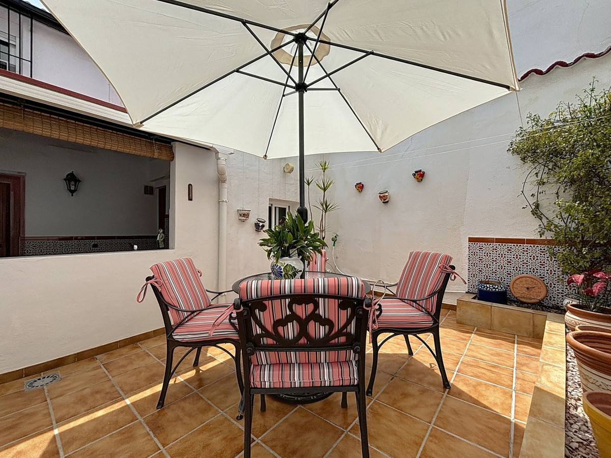 Se vende Pareada de 5 dormitorios en Costa Del Sol East, Málaga, España