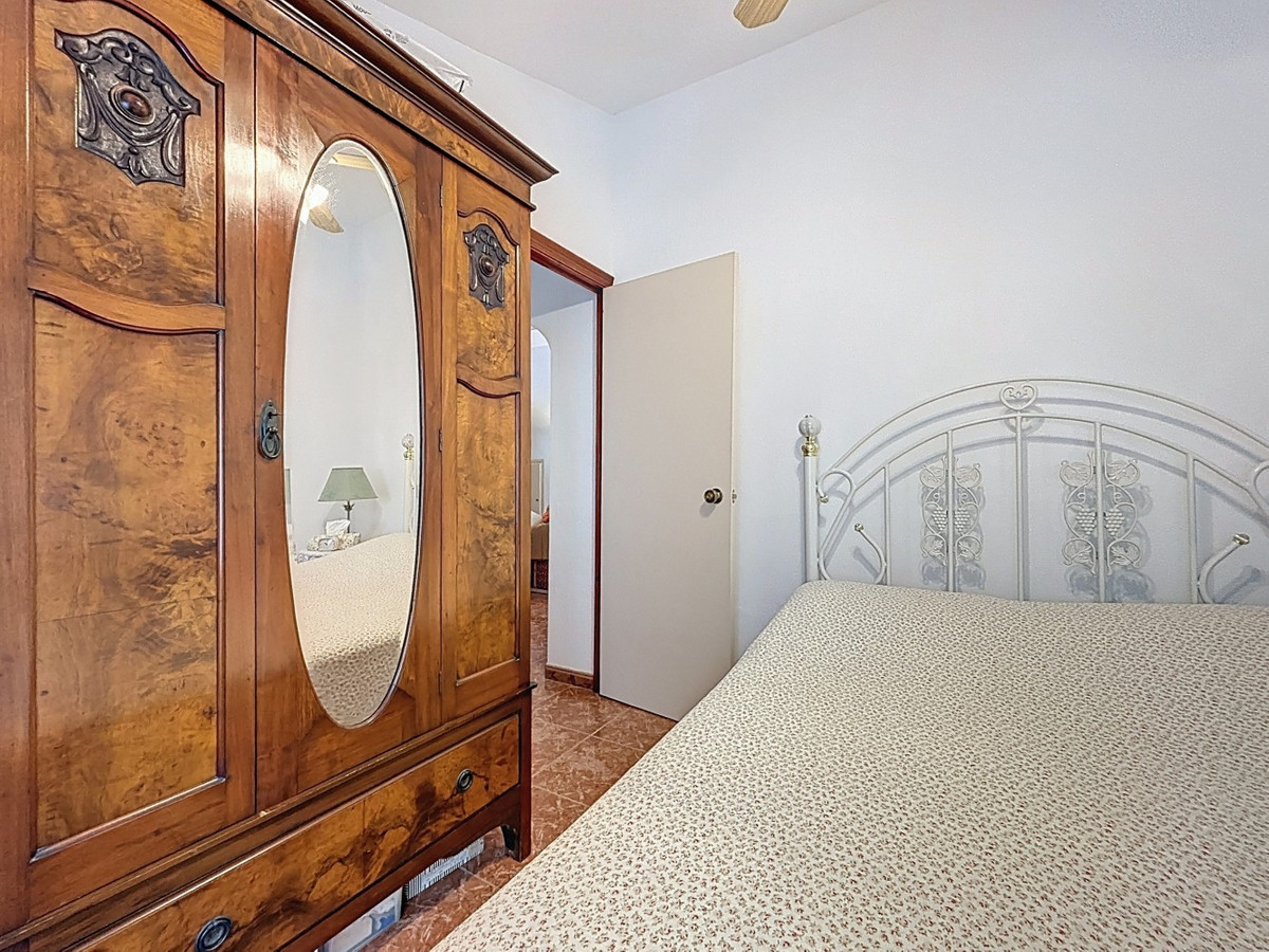 Se vende Pareada de 5 dormitorios en Costa Del Sol East, Málaga, España
