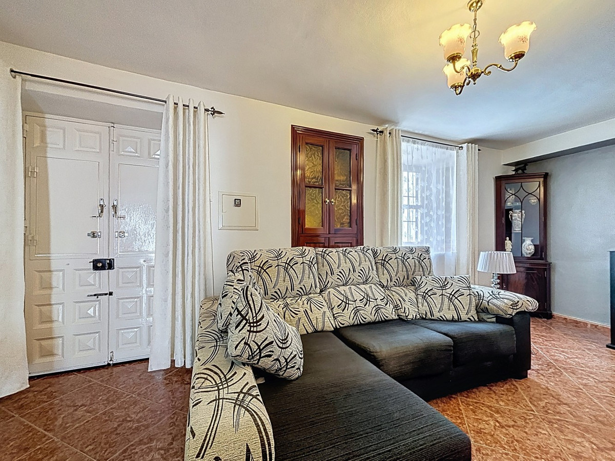 Se vende Pareada de 5 dormitorios en Costa Del Sol East, Málaga, España