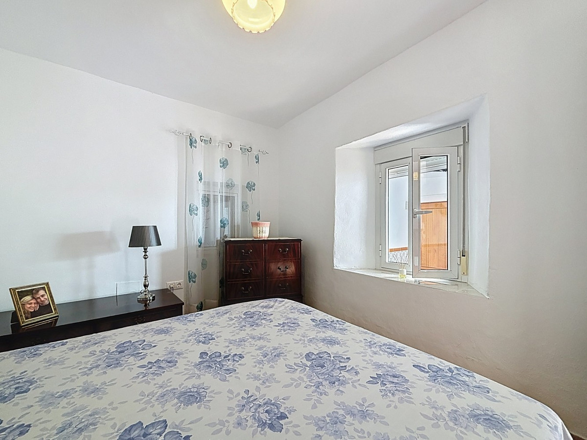 Se vende Pareada de 5 dormitorios en Costa Del Sol East, Málaga, España