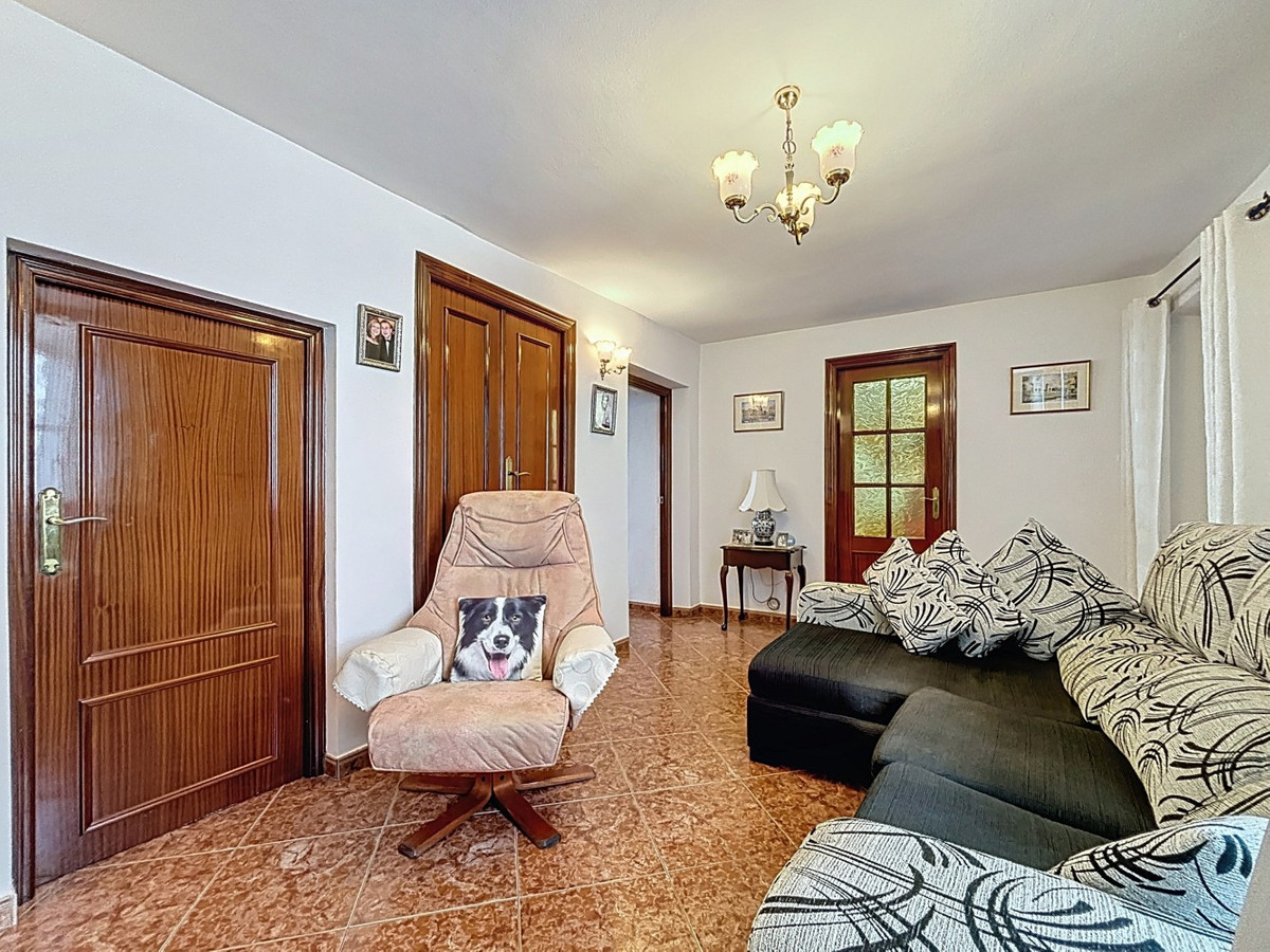 Se vende Pareada de 5 dormitorios en Costa Del Sol East, Málaga, España