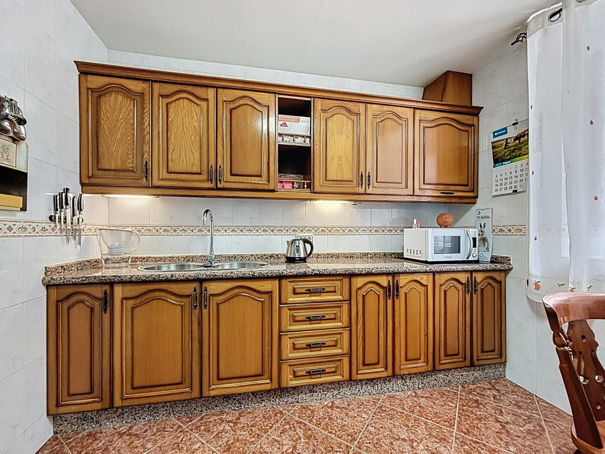Se vende Pareada de 5 dormitorios en Costa Del Sol East, Málaga, España