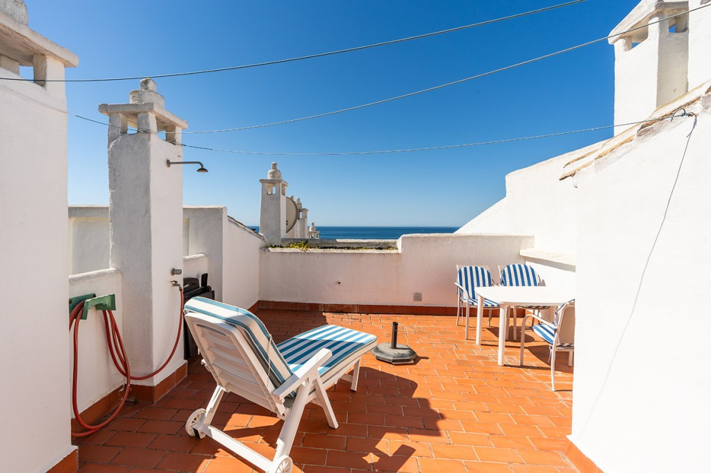 2 Bed Apartment for sale in Calahonda Costa Del Sol, Málaga, Spain
