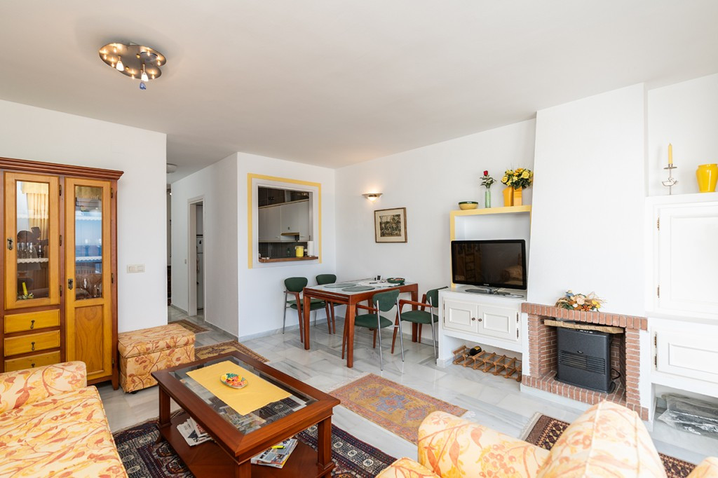 2 Bed Apartment for sale in Calahonda Costa Del Sol, Málaga, Spain