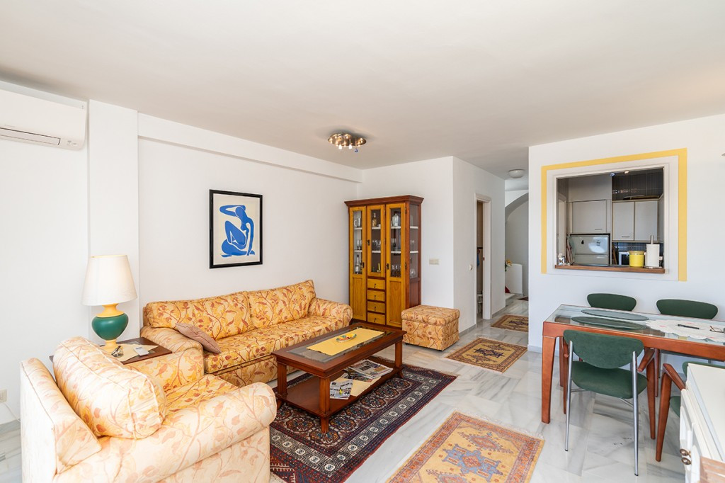 2 Bed Apartment for sale in Calahonda Costa Del Sol, Málaga, Spain