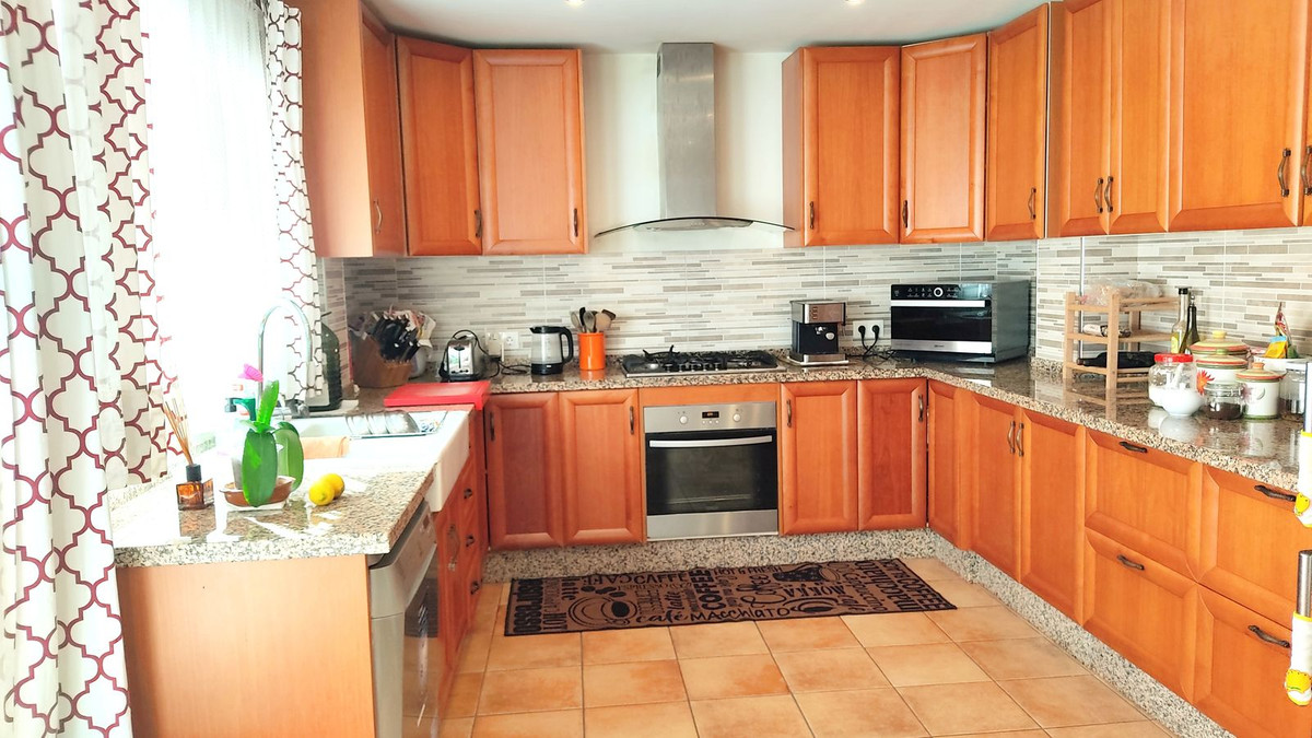Se vende Villa - Chalet de 3 dormitorios en Costa Del Sol, Málaga, España