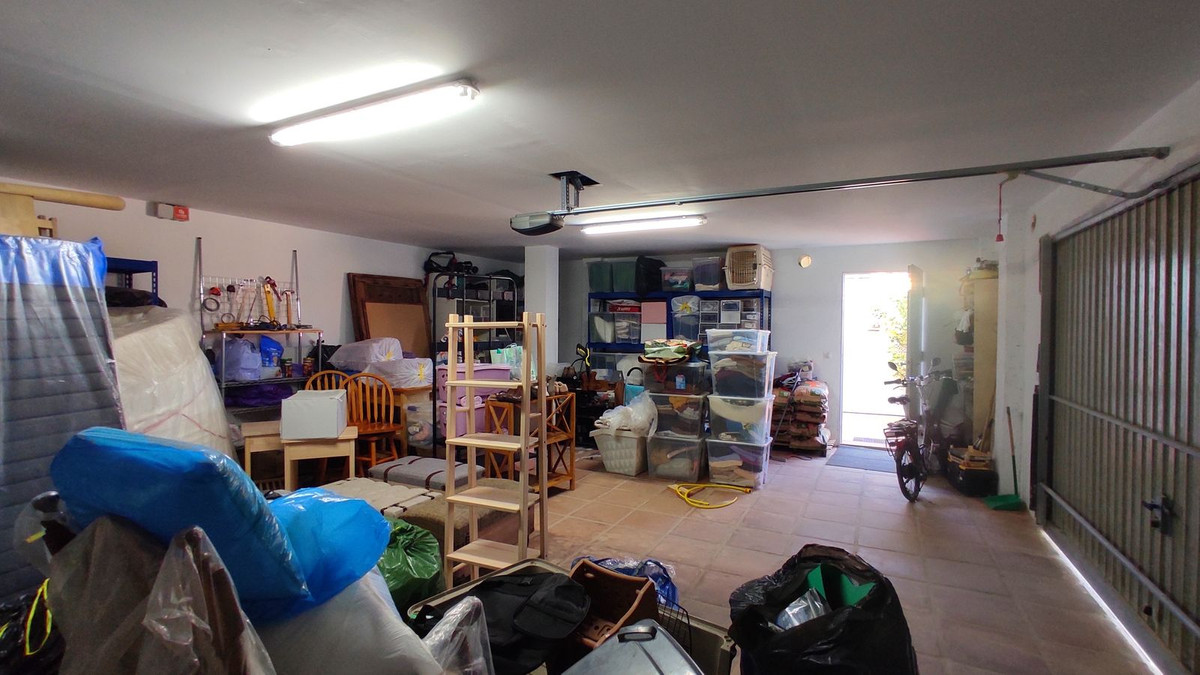 Se vende Villa - Chalet de 3 dormitorios en Costa Del Sol, Málaga, España