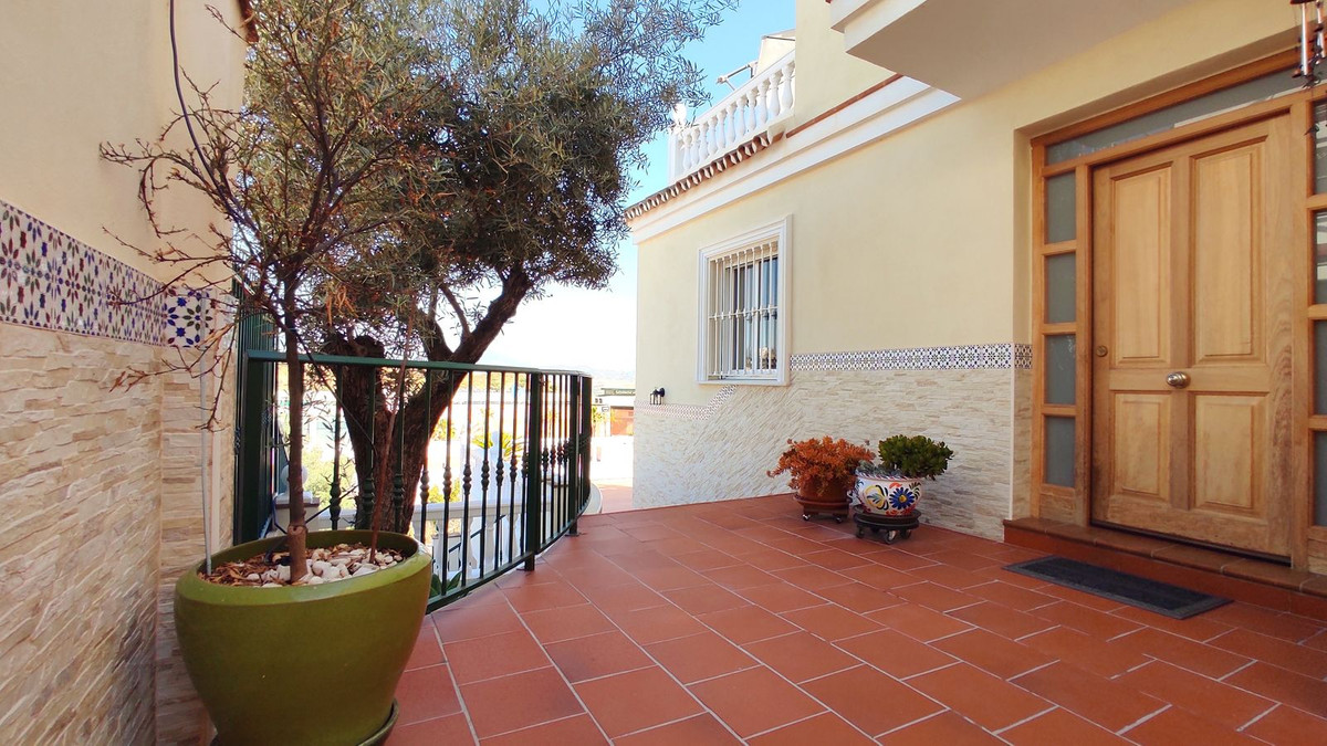 Se vende Villa - Chalet de 3 dormitorios en Costa Del Sol, Málaga, España