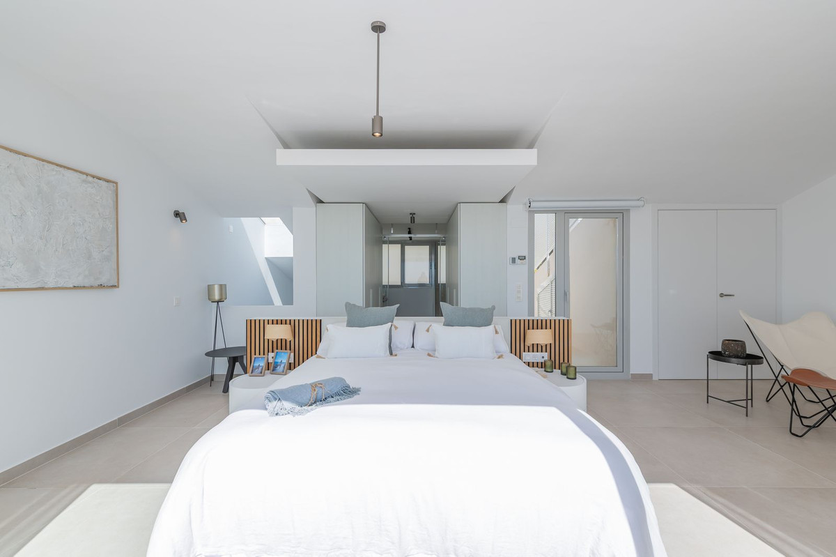 3 Bed Apartment for sale in Benalmadena Costa Del Sol, Málaga, Spain