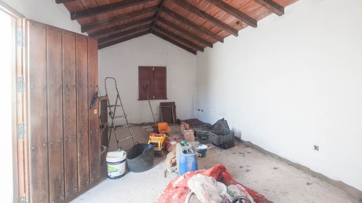 Se vende Finca - Cortijo de 3 dormitorios en Costa Del Sol, Málaga, España