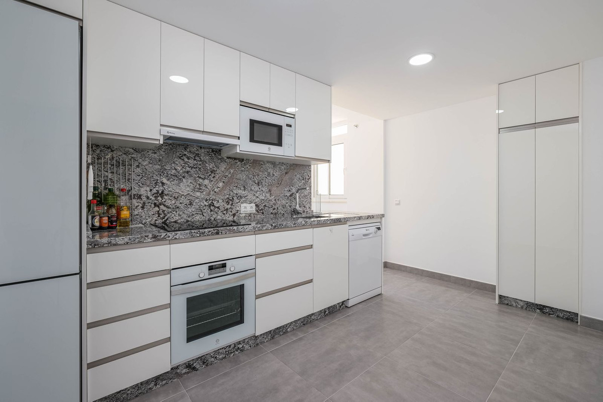 3 Bed Apartment for sale in Los Boliches Costa Del Sol, Málaga, Spain