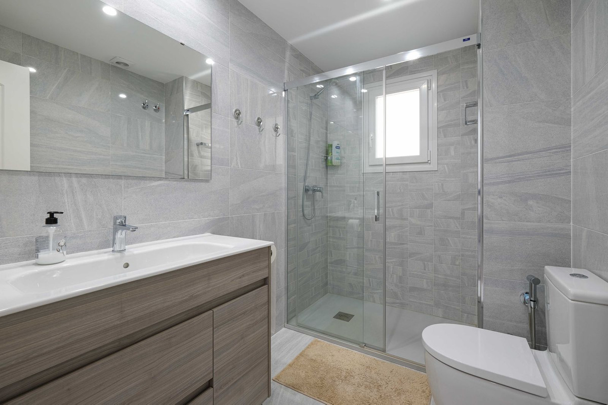 3 Bed Apartment for sale in Los Boliches Costa Del Sol, Málaga, Spain
