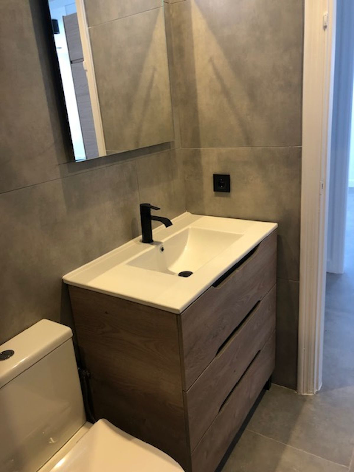 2 Bed Apartment for sale in Benahavís Costa Del Sol, Málaga, Spain