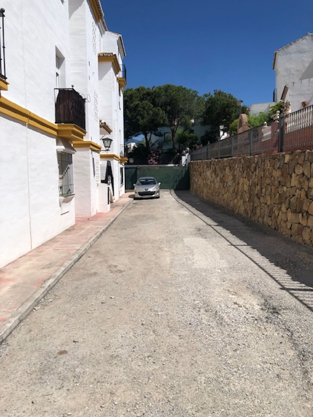 2 Bed Apartment for sale in Benahavís Costa Del Sol, Málaga, Spain