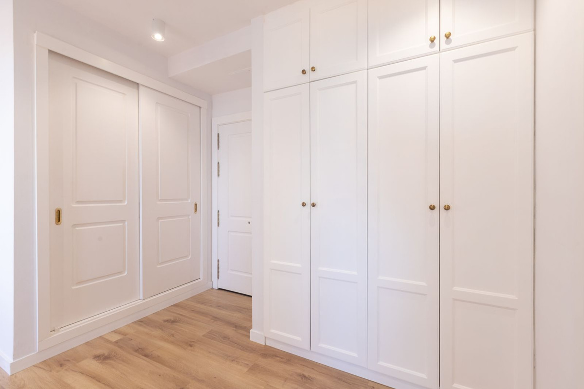 2 Bed Apartment for sale in Elviria Costa Del Sol, Málaga, Spain
