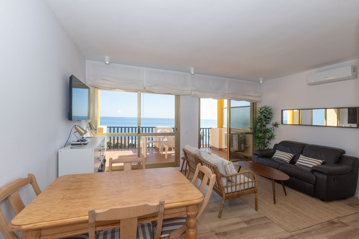 2 Bed Apartment for sale in Elviria Costa Del Sol, Málaga, Spain