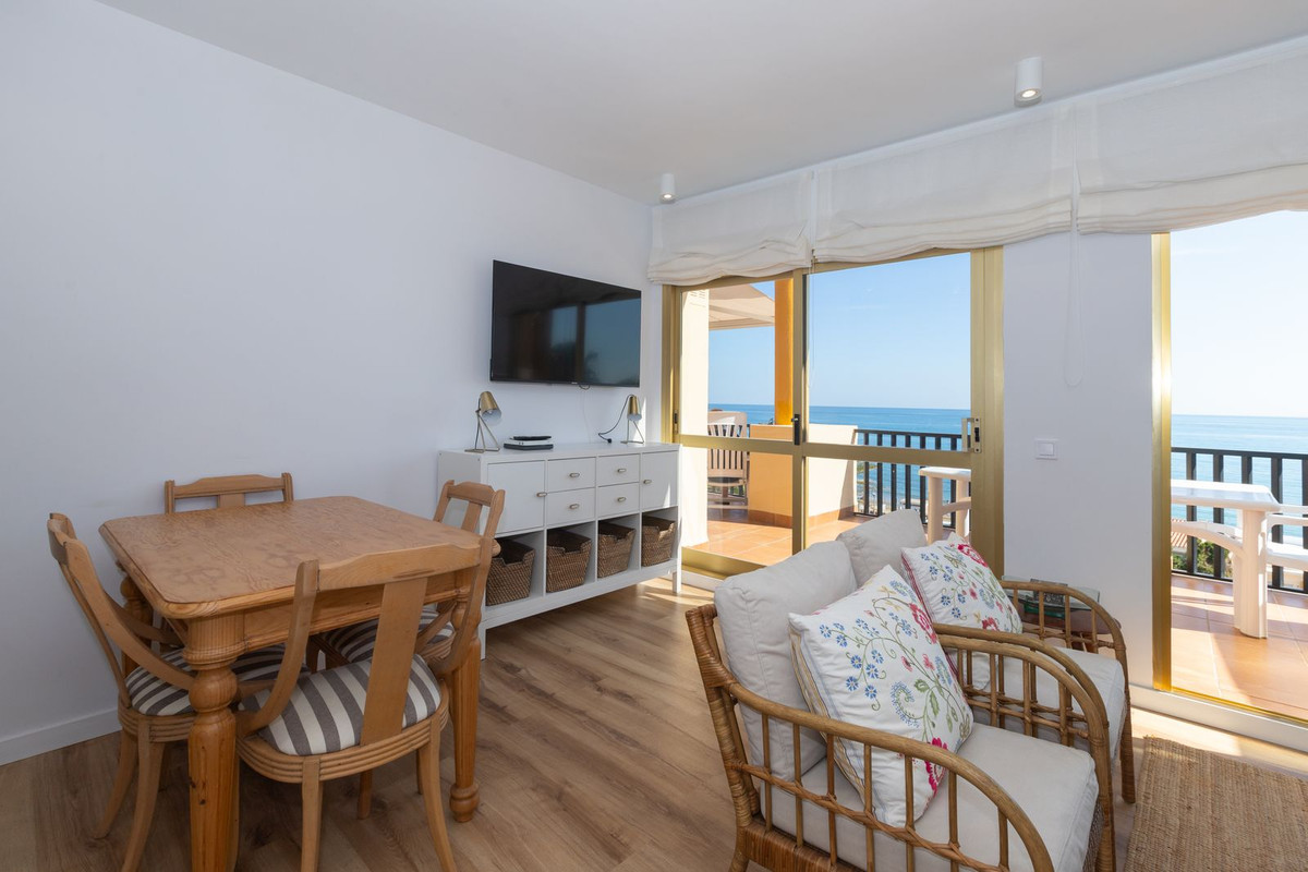 2 Bed Apartment for sale in Elviria Costa Del Sol, Málaga, Spain