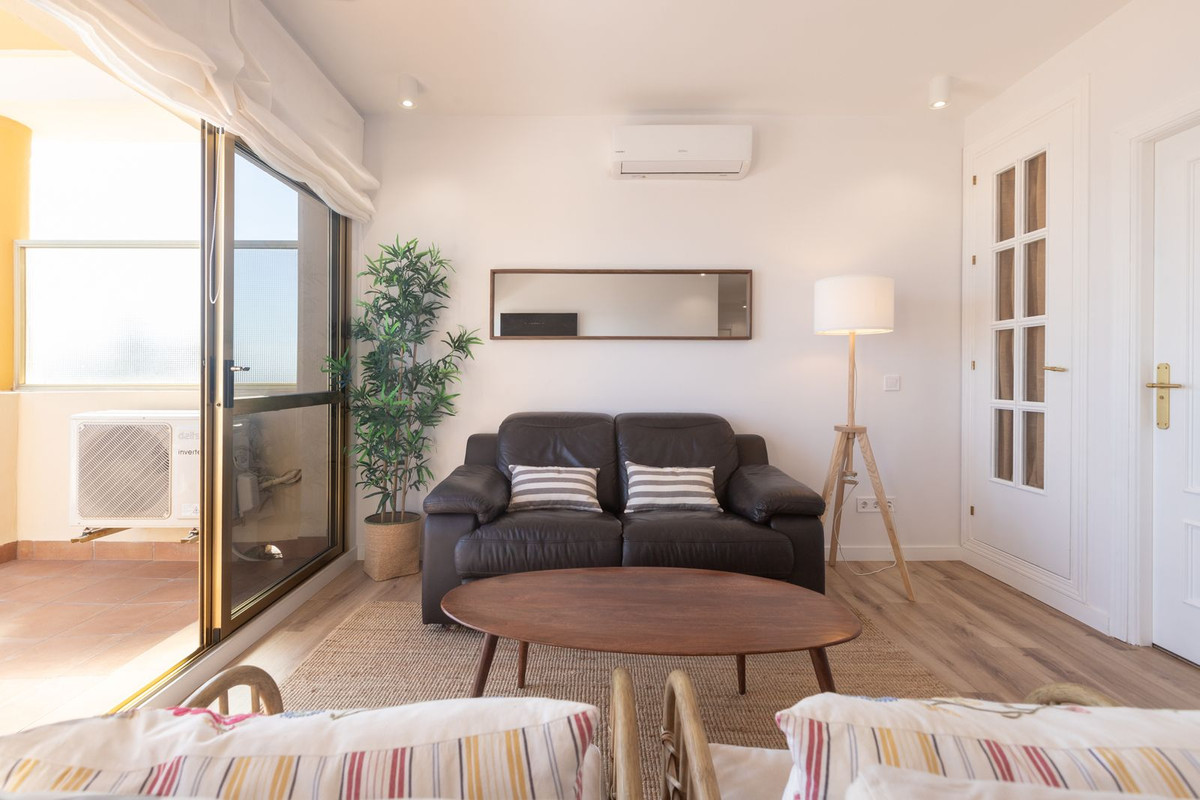 2 Bed Apartment for sale in Elviria Costa Del Sol, Málaga, Spain
