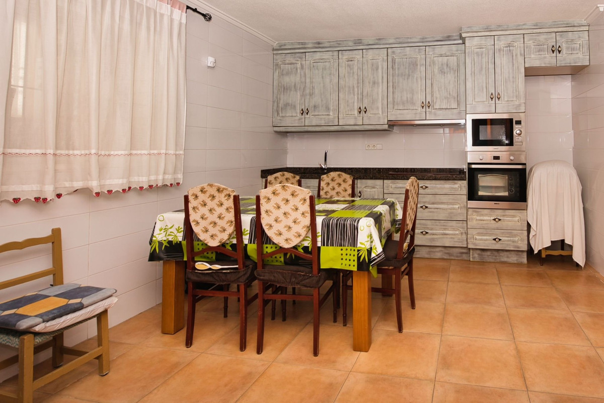 Se vende Villa - Chalet de 3 dormitorios en Costa Blanca, Alicante, España