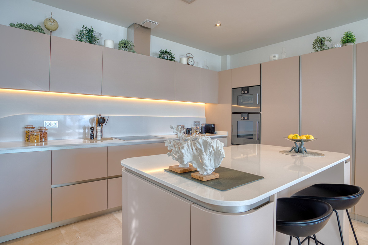 Se vende Apartamento Planta Baja de 4 dormitorios en Costa Del Sol, Málaga, España