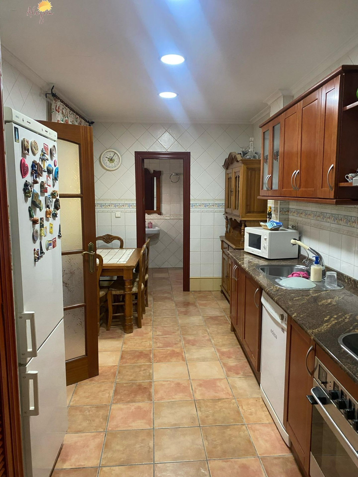 3 Bed Commercial unit for sale in Torrevieja Costa Blanca, Alicante, Spain