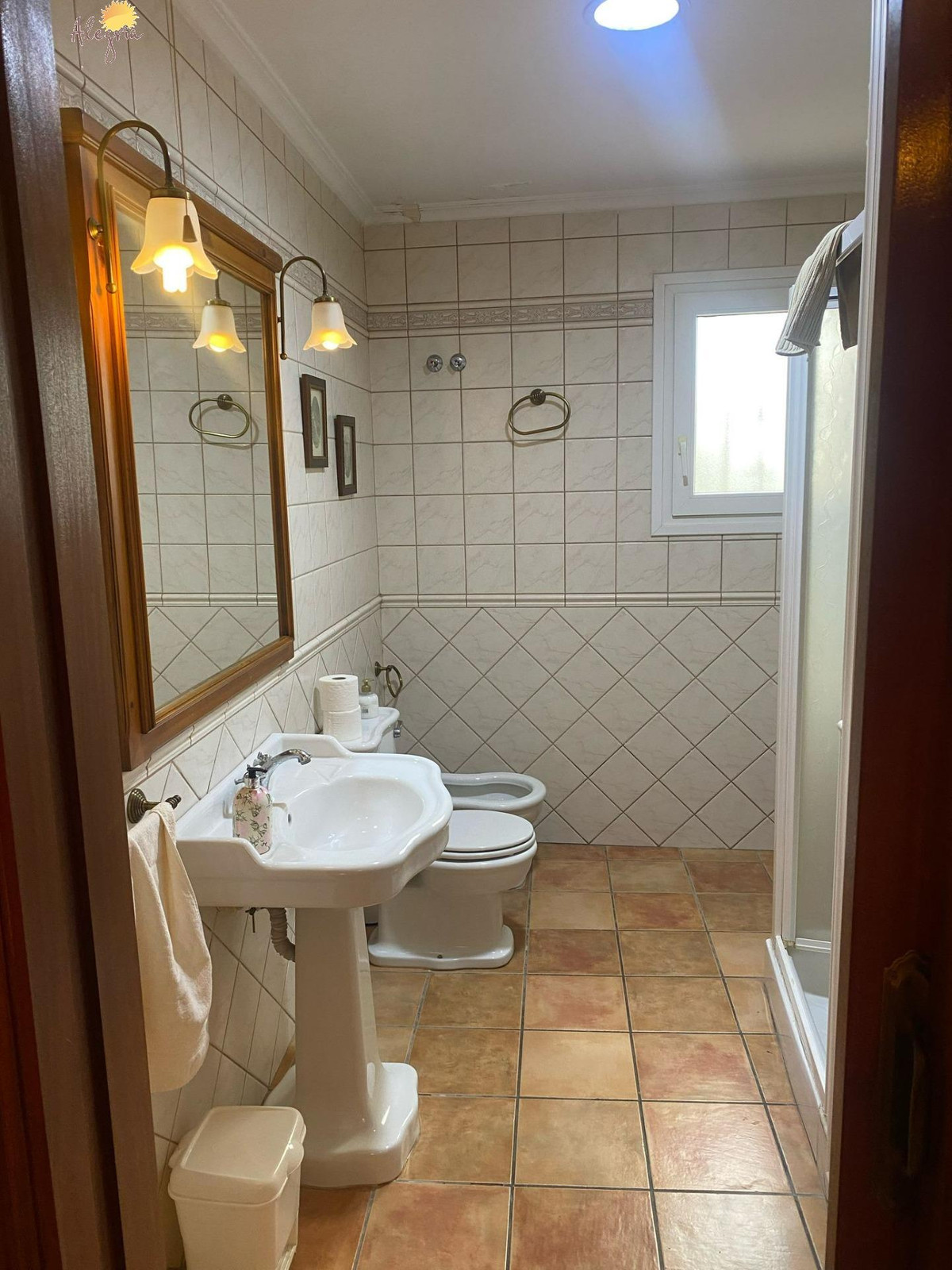 3 Bed Commercial unit for sale in Torrevieja Costa Blanca, Alicante, Spain