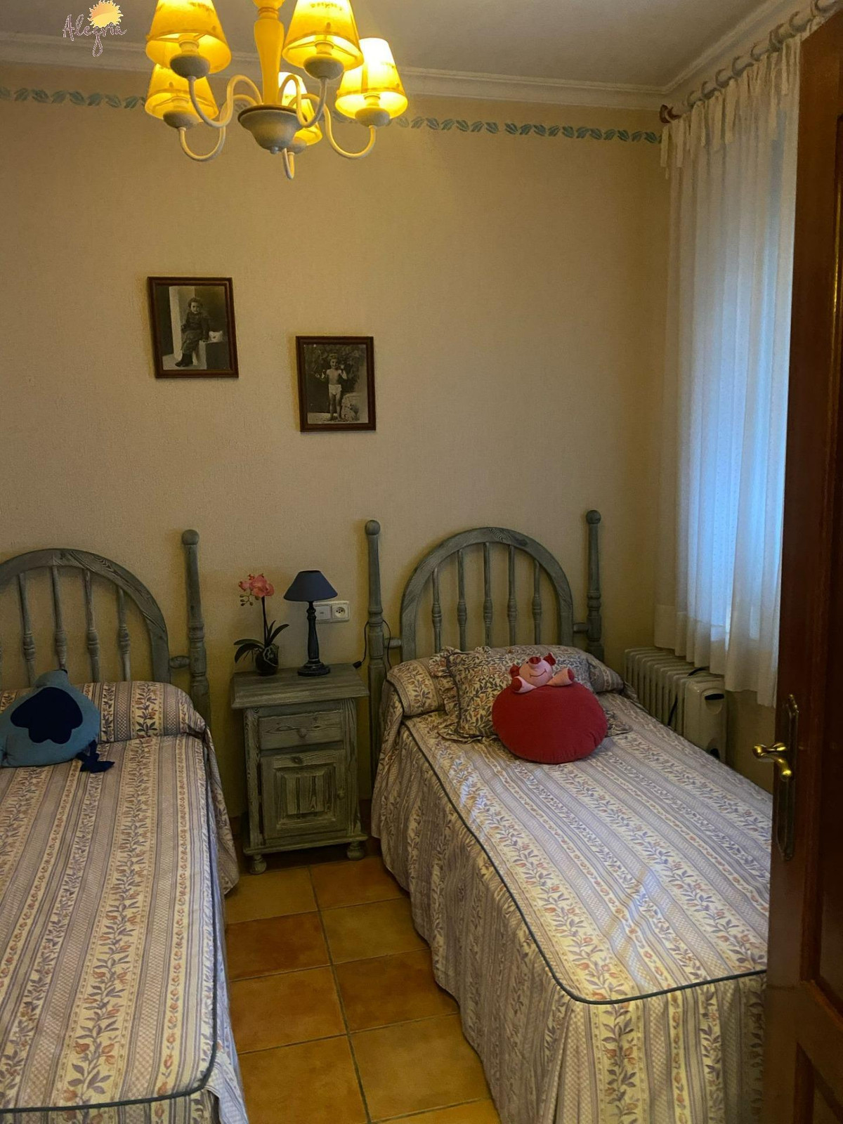 3 Bed Commercial unit for sale in Torrevieja Costa Blanca, Alicante, Spain