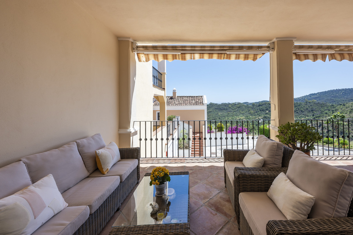 4 Bed Townhouse for sale in Benahavís Costa Del Sol, Málaga, Spain