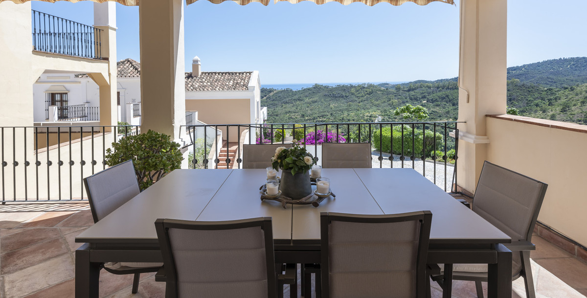 4 Bed Townhouse for sale in Benahavís Costa Del Sol, Málaga, Spain