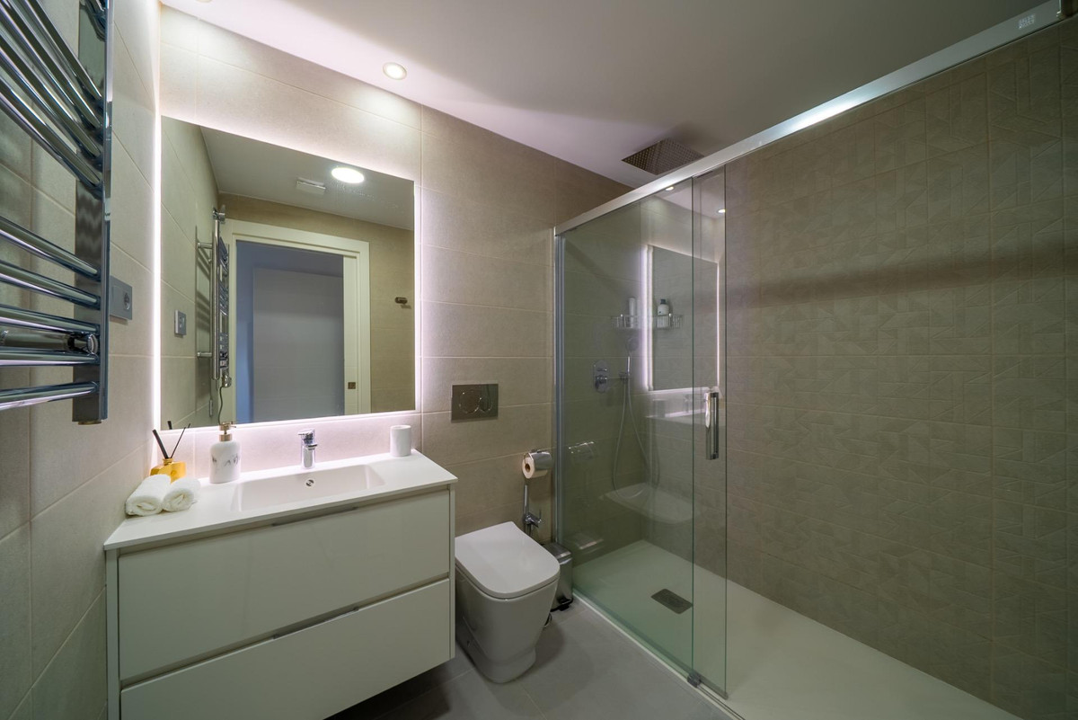 2 Bed Apartment for sale in Benidorm Costa Blanca, Alicante, Spain