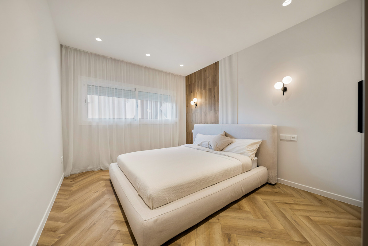 Se vende Apartamento Planta Baja de 3 dormitorios en Costa Del Sol, Málaga, España