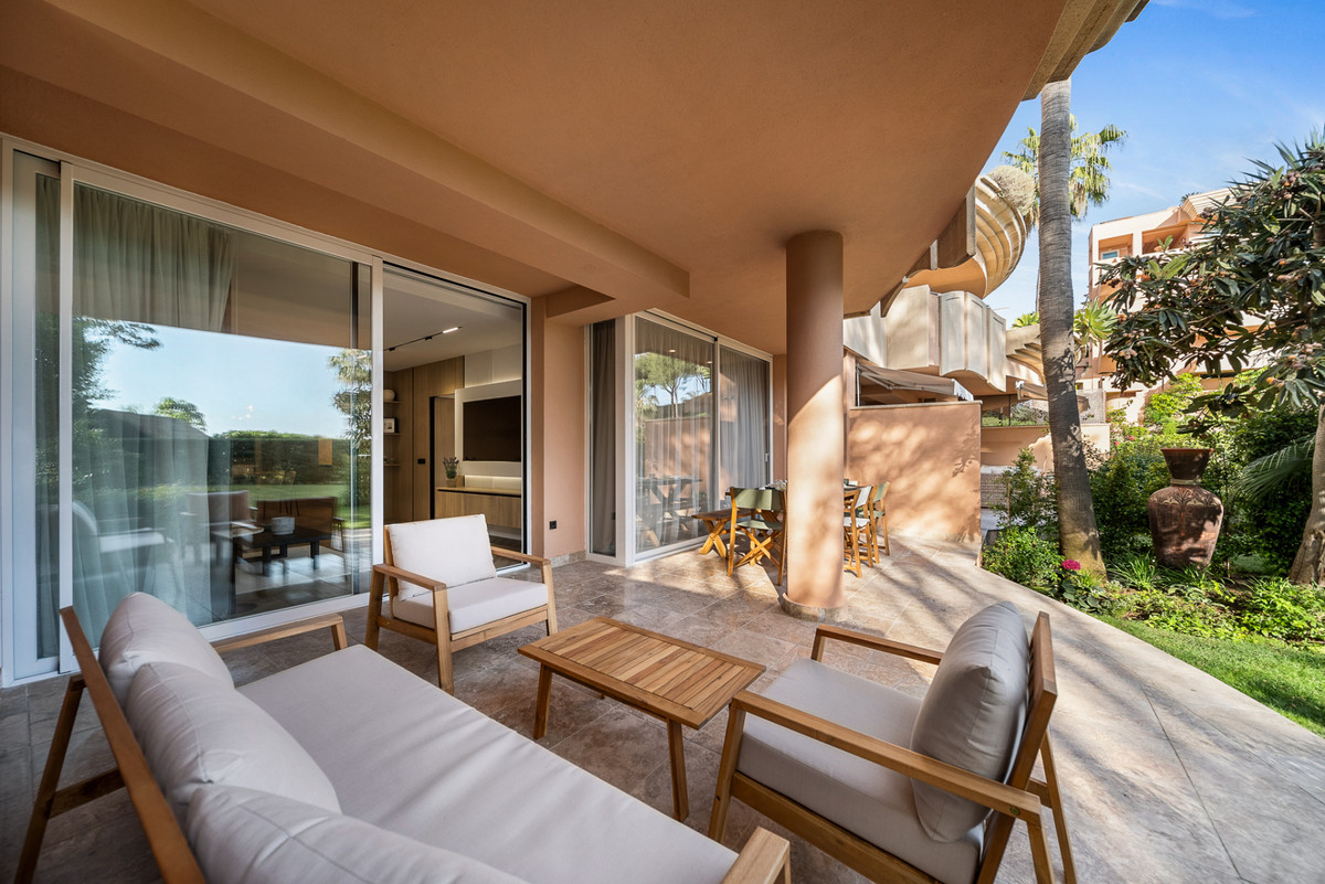 Se vende Apartamento Planta Baja de 3 dormitorios en Costa Del Sol, Málaga, España