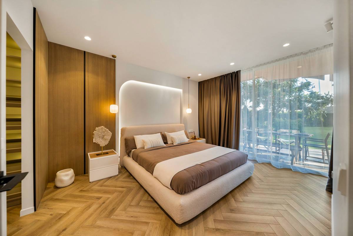 Se vende Apartamento Planta Baja de 3 dormitorios en Costa Del Sol, Málaga, España