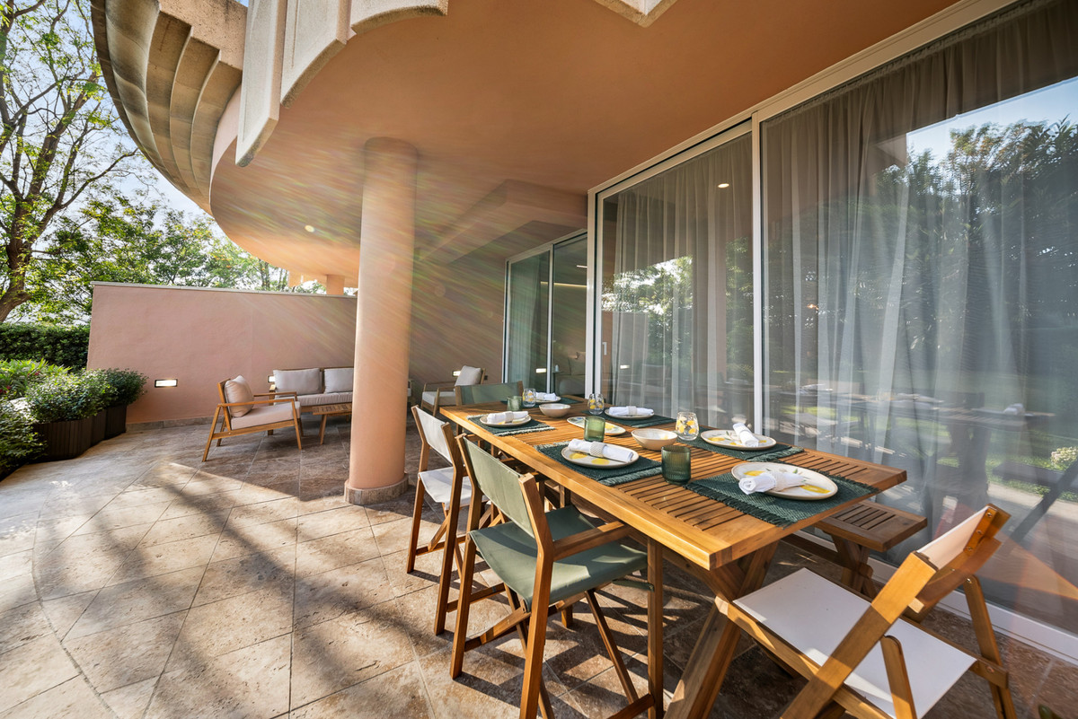 Se vende Apartamento Planta Baja de 3 dormitorios en Costa Del Sol, Málaga, España