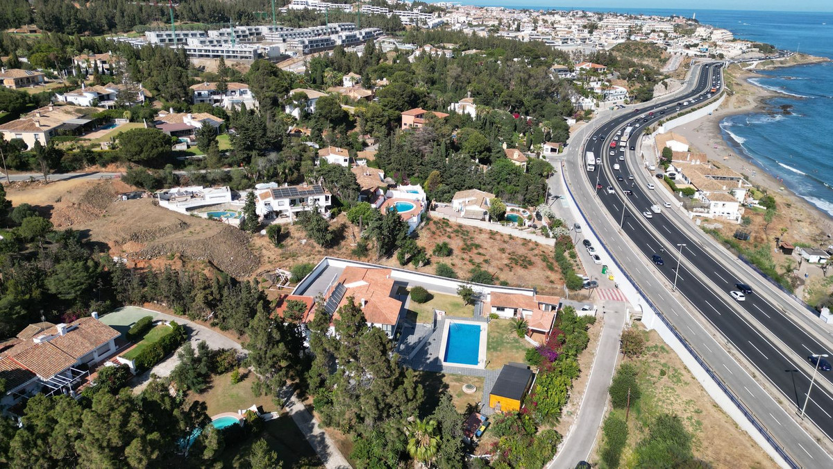 Se vende Villa - Chalet de 16 dormitorios en Costa Del Sol, Málaga, España