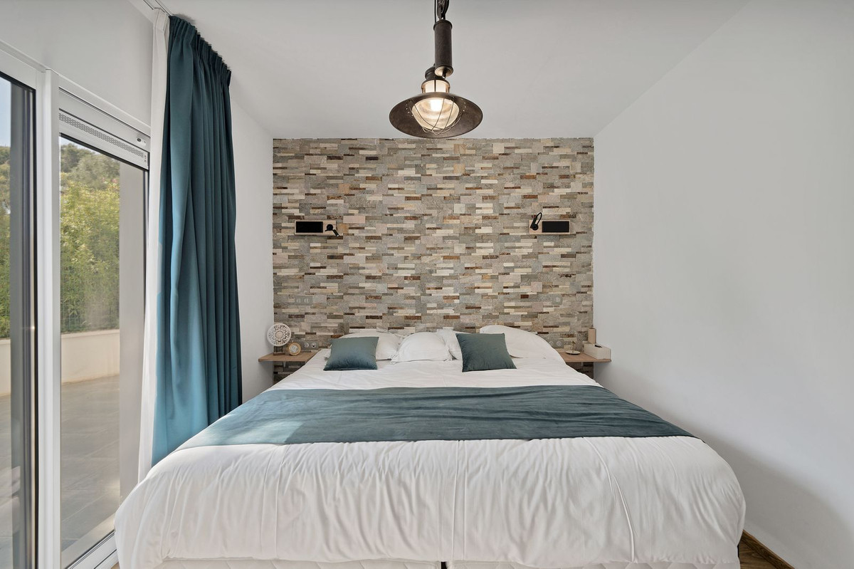 Se vende Villa - Chalet de 16 dormitorios en Costa Del Sol, Málaga, España