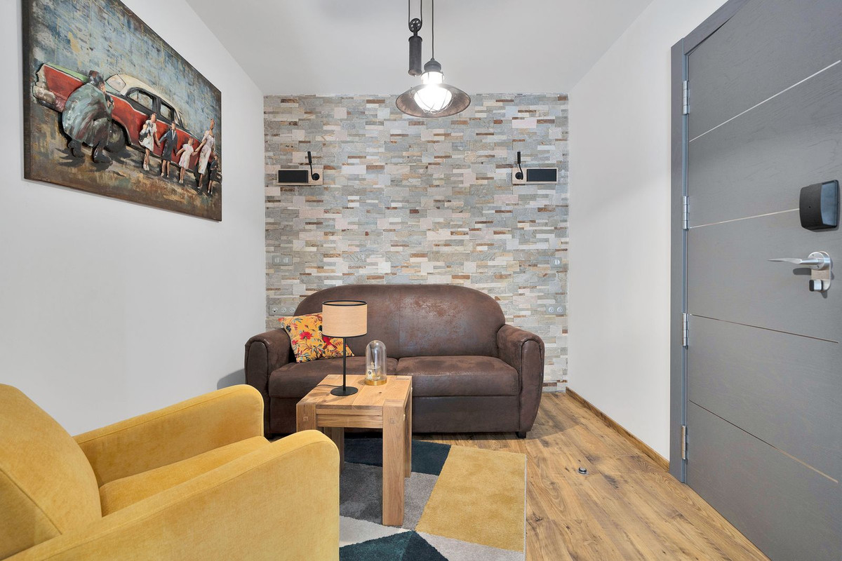 Se vende Villa - Chalet de 16 dormitorios en Costa Del Sol, Málaga, España