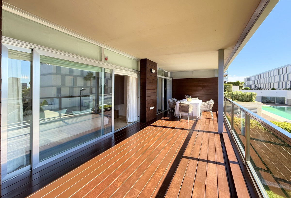 3 Bed Apartment for sale in La Duquesa Costa Del Sol, Málaga, Spain