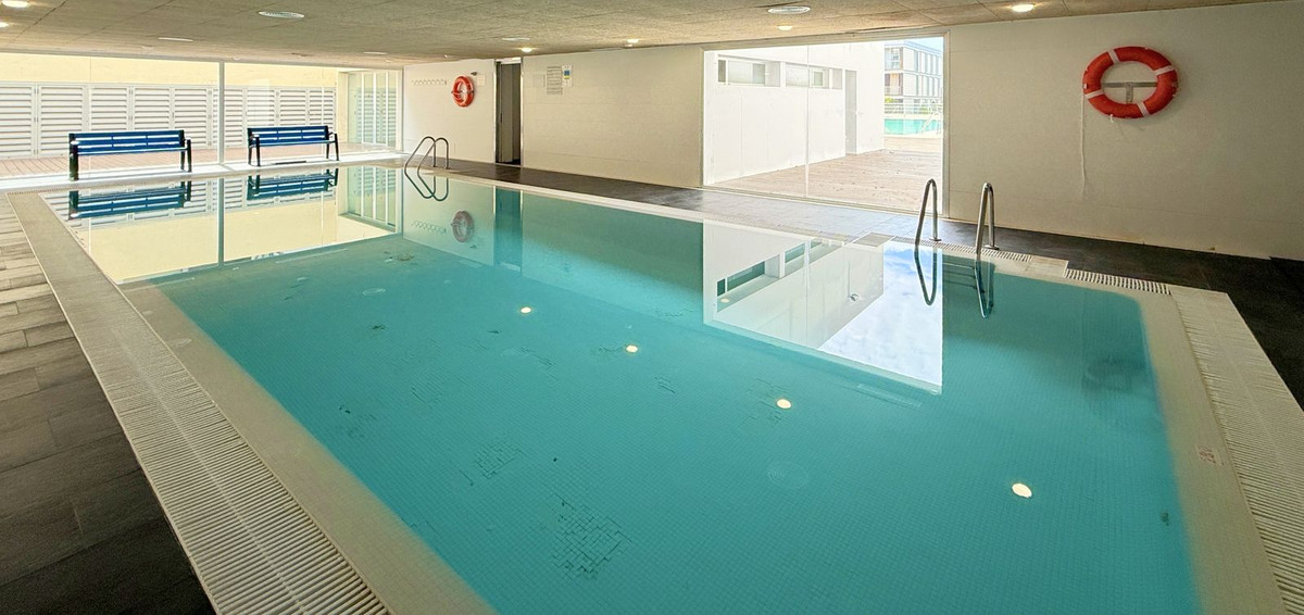 3 Bed Apartment for sale in La Duquesa Costa Del Sol, Málaga, Spain