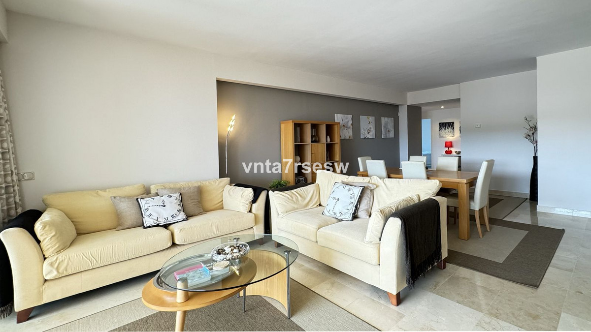 Se vende Apartamento Planta Media de 2 dormitorios en Costa Del Sol, Málaga, España