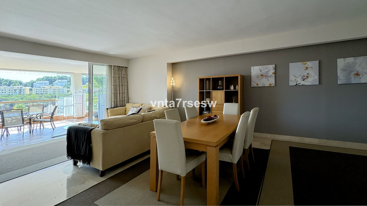 Se vende Apartamento Planta Media de 2 dormitorios en Costa Del Sol, Málaga, España