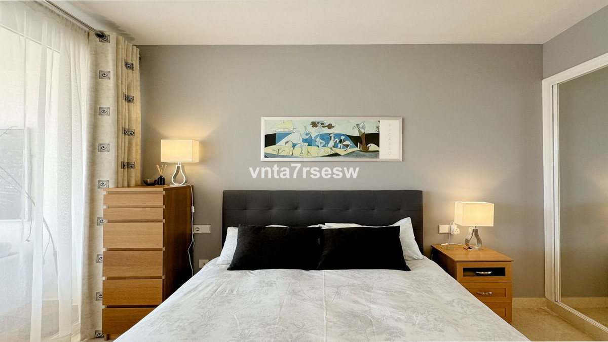 Se vende Apartamento Planta Media de 2 dormitorios en Costa Del Sol, Málaga, España