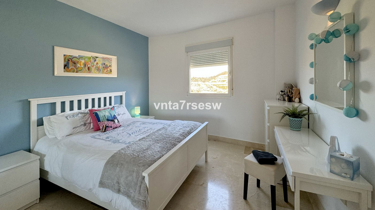 Se vende Apartamento Planta Media de 2 dormitorios en Costa Del Sol, Málaga, España