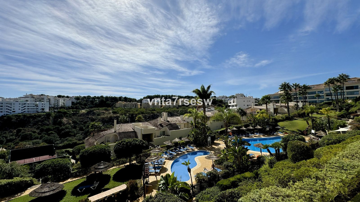 Se vende Apartamento Planta Media de 2 dormitorios en Costa Del Sol, Málaga, España