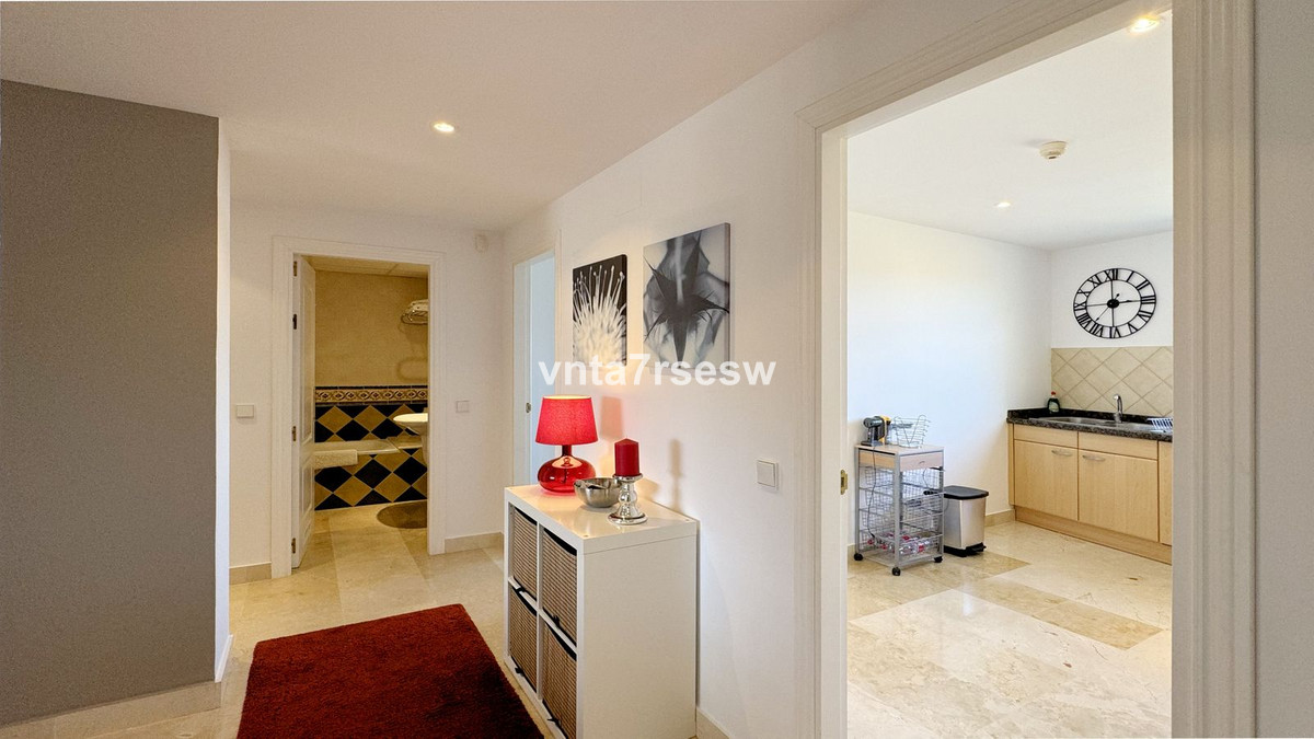 Se vende Apartamento Planta Media de 2 dormitorios en Costa Del Sol, Málaga, España