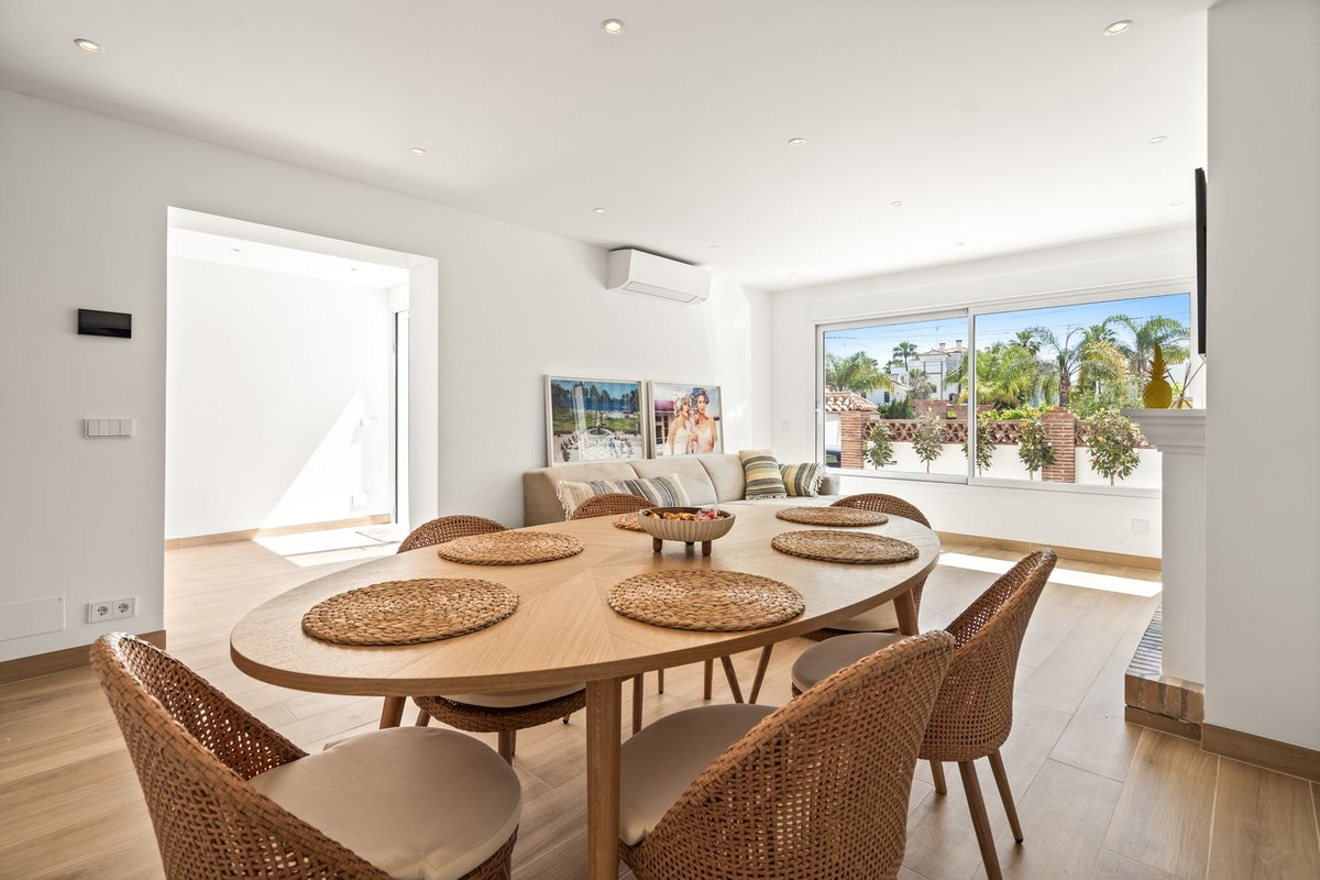 Se vende Adosada de 4 dormitorios en Costa Del Sol, Málaga, España