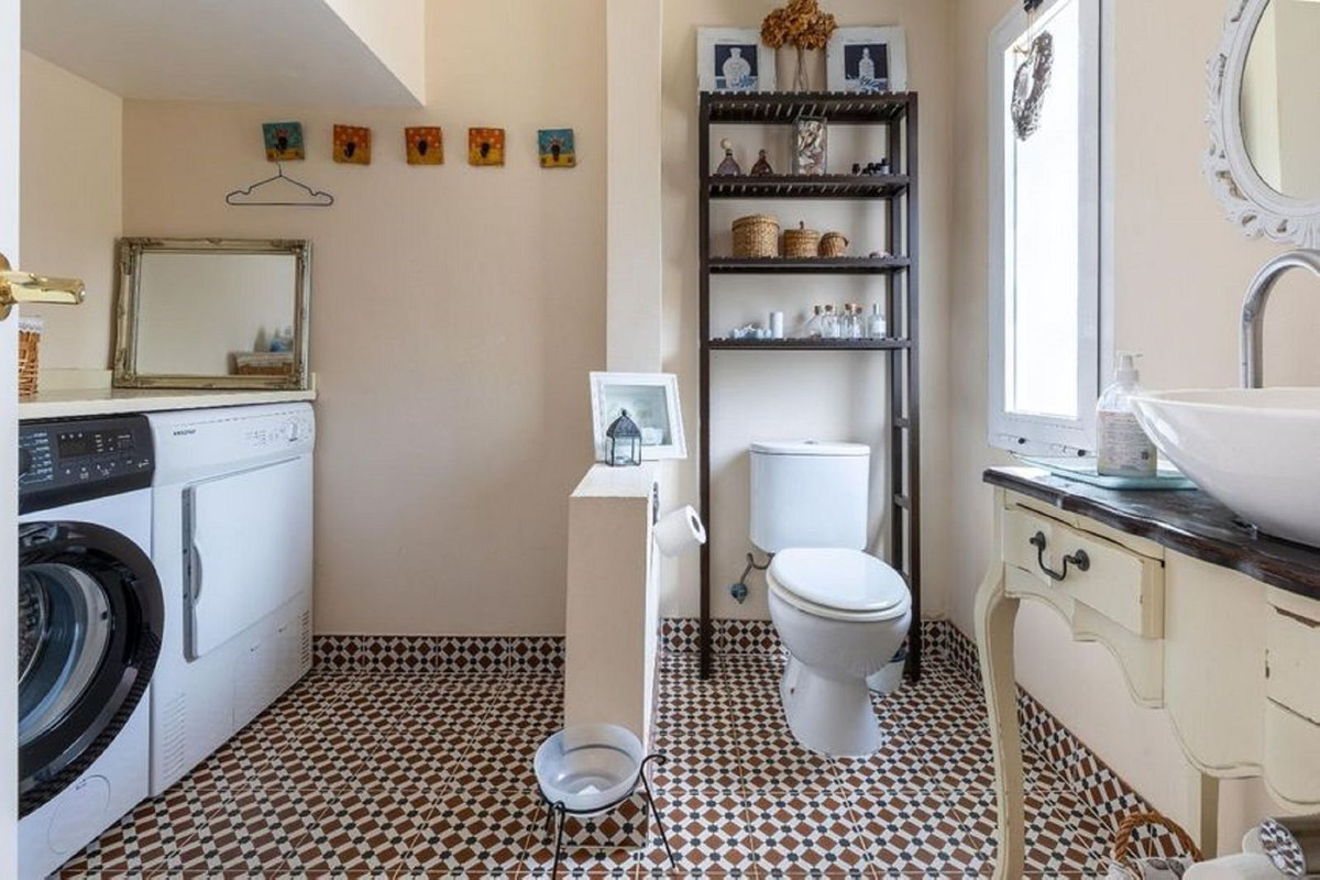 3 Bed Townhouse for sale in Nueva Andalucía Costa Del Sol, Málaga, Spain