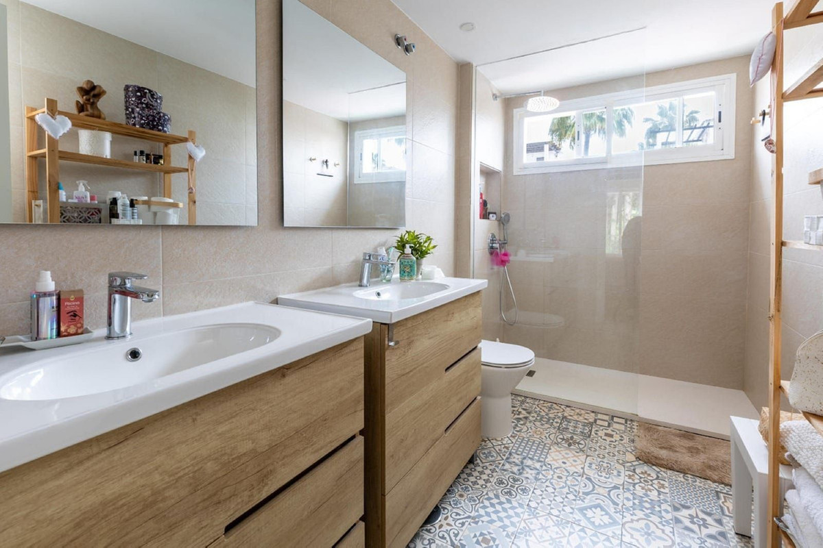 3 Bed Townhouse for sale in Nueva Andalucía Costa Del Sol, Málaga, Spain