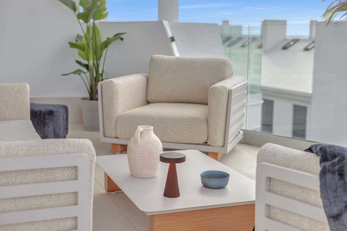 3 Bed Apartment for sale in Fuengirola Costa Del Sol, Málaga, Spain